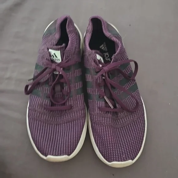 Adidas - Picture 3 of 3